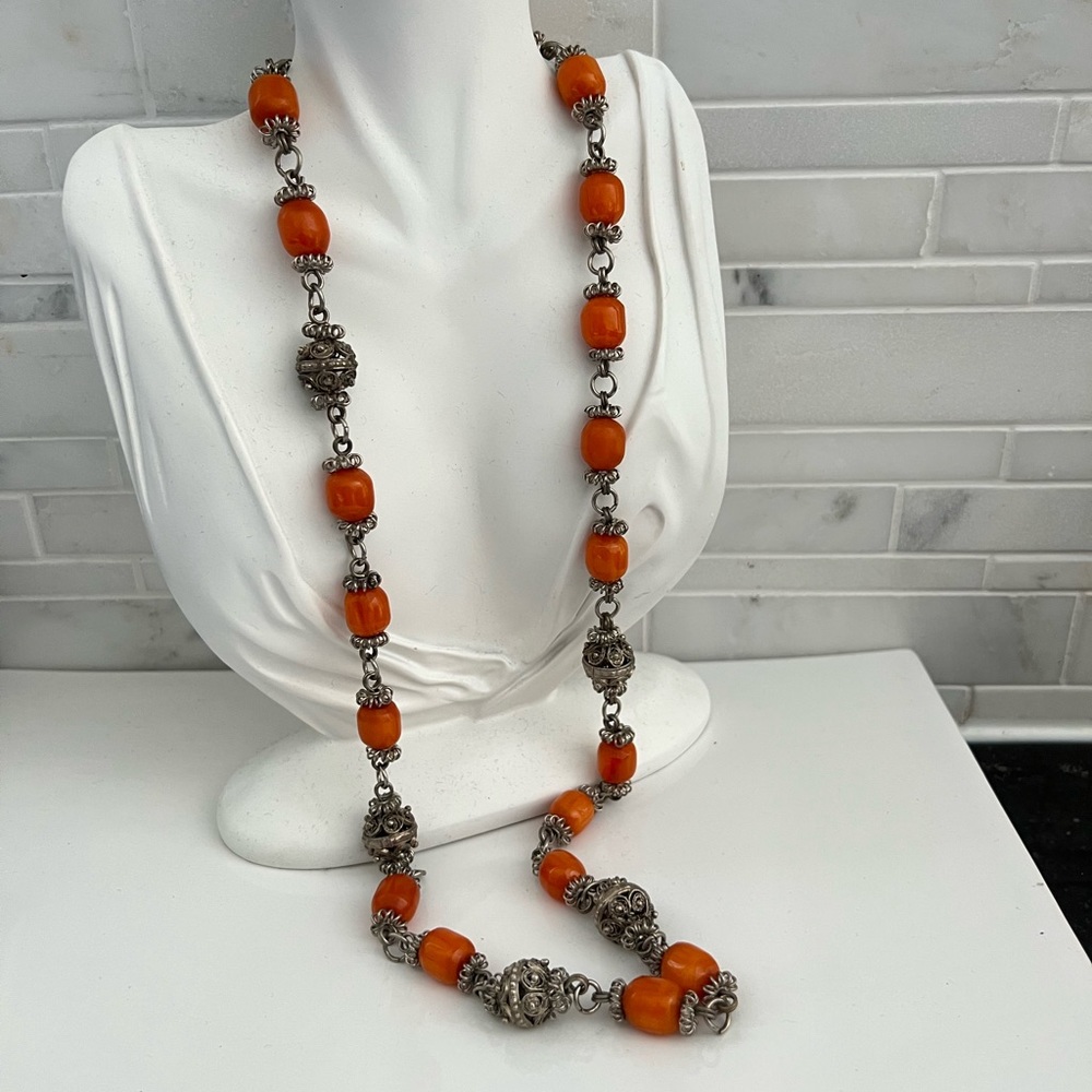 Vintage artisan tribal Bakelite ethnic silver tone metal necklace